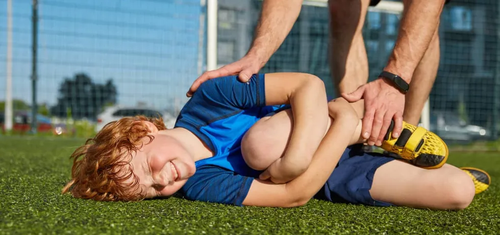 What causes Osgood Schlatter knee pain?